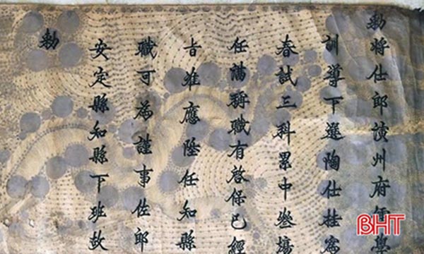 Phát hiện 2 đạo sắc phong cổ tại một dòng họ ở Hà Tĩnh